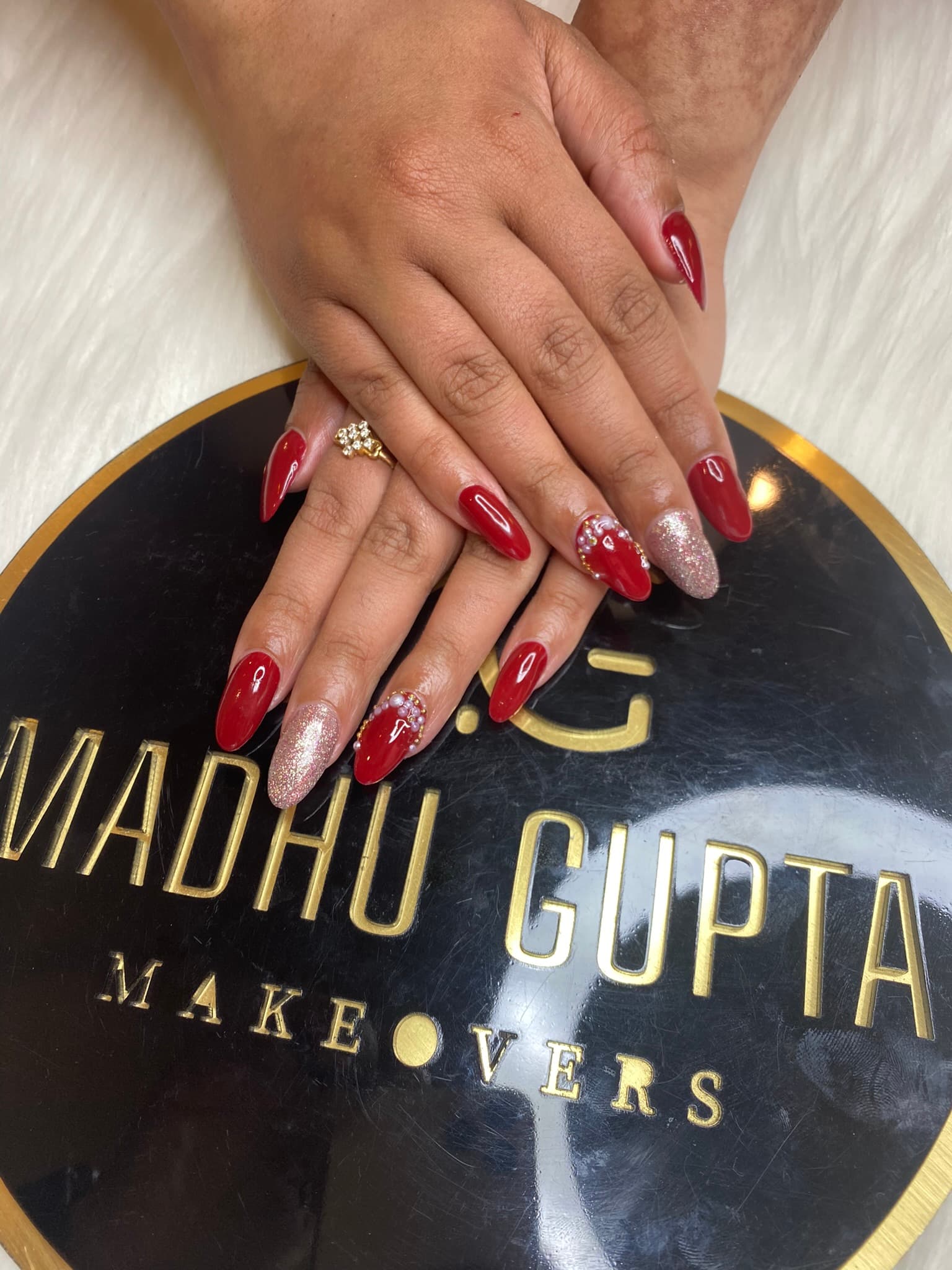 Red Pearl Rhinestone Accent Nails