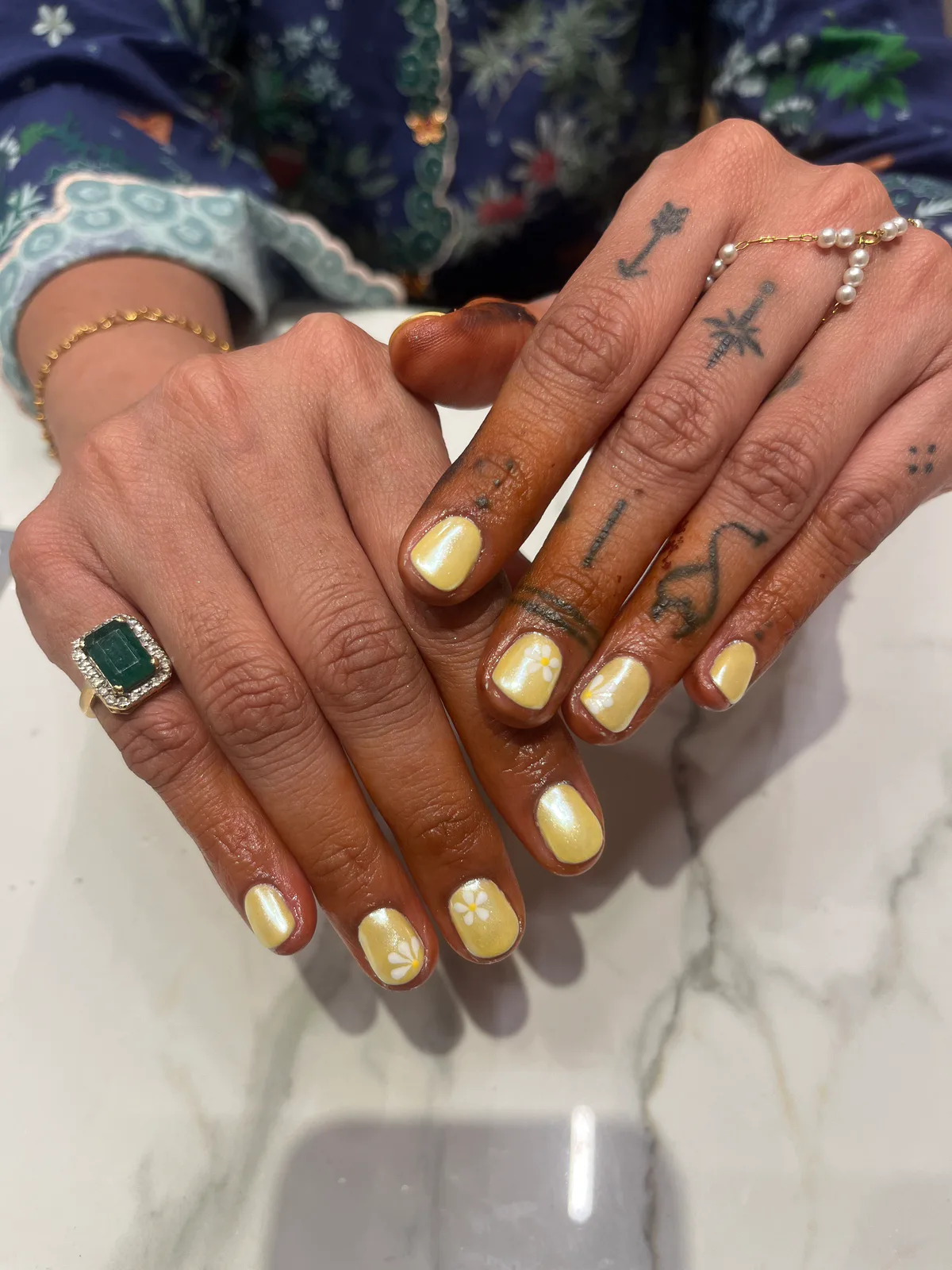 Gold Chrome Metallic Nails Gold Chrome Metallic Nails nail art design