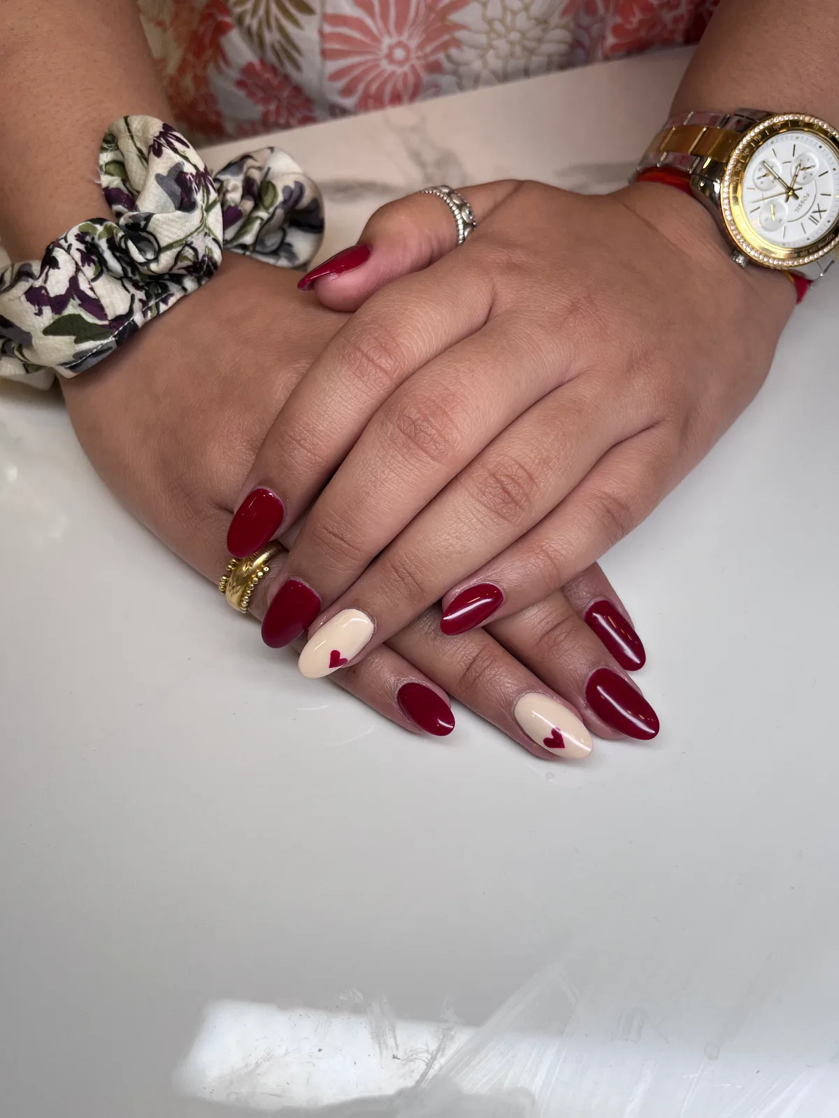 Red Heart Accent Nails Red Heart Accent Nails nail art design