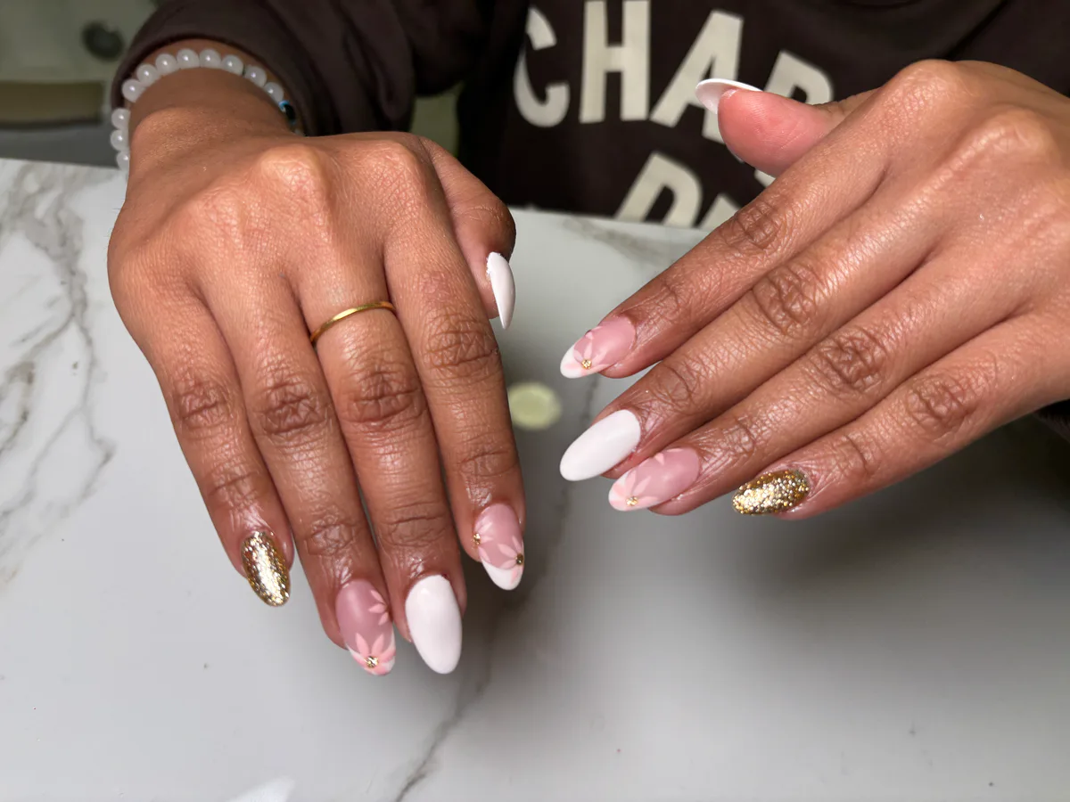 White Pink Gold Accent Nails White Pink Gold Accent Nails nail art design